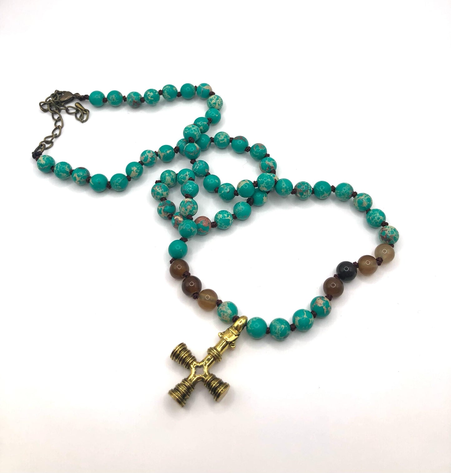 Collar Turquesa con Dije de Cruz