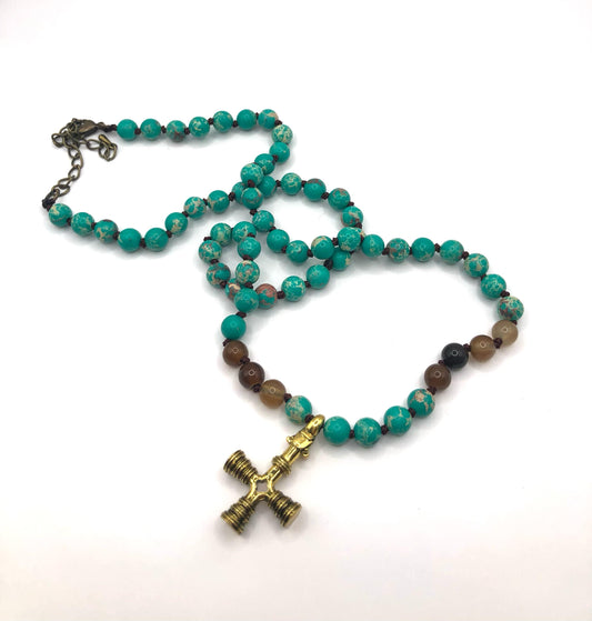 Collar Turquesa con Dije de Cruz